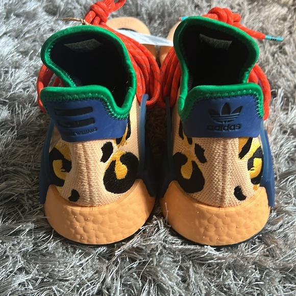 Adidas x Pharrell Williams
Animal Print Leopard NWT - Picture 2 of 4